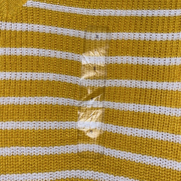 Yellow striped GAP long sleeve sweater - Picture 2 of 5